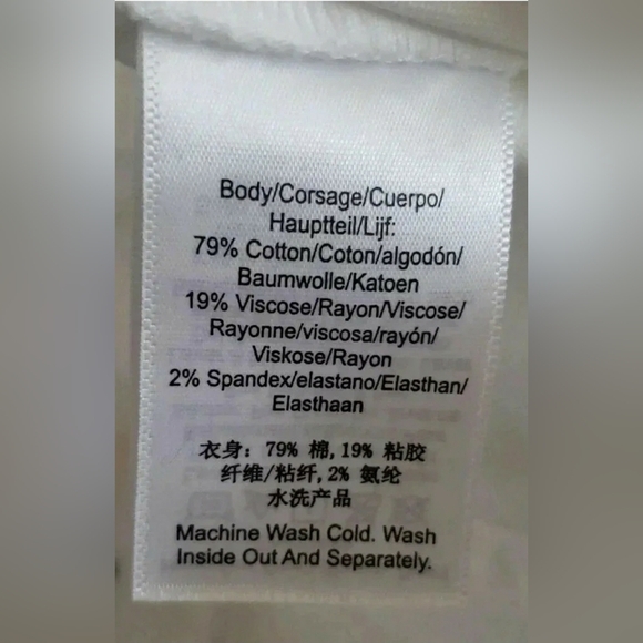 Jeans Midrise Size 32 Soft Stretch Raw Hem Cropped Jeans New - Picture 6 of 8